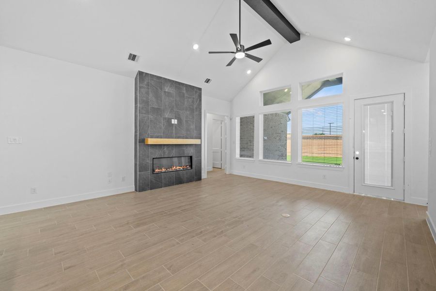 Spacious, unfurnished interior of a new home in Elyson 60's, Katy (Image 26). Spacious, unfurnished interior of a new home in Elyson 60's, Katy (Image 26).