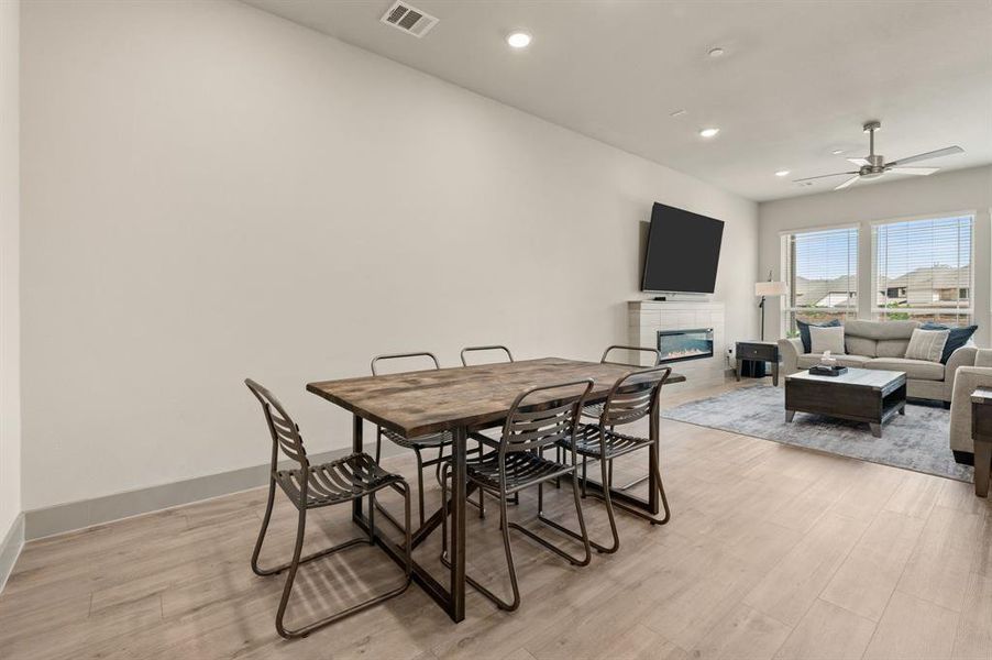 Furnished interior view inside a new home in , Farmers Branch (Image 26).