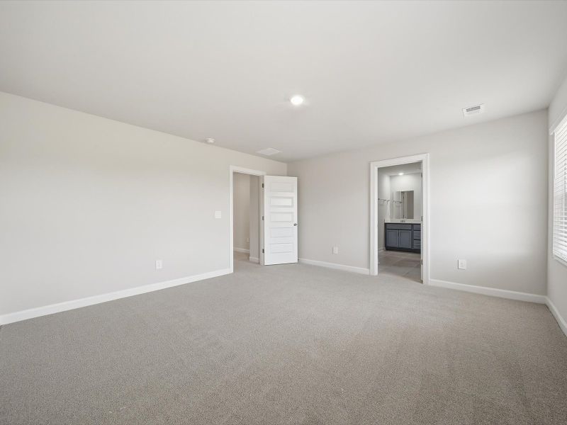 Spacious, unfurnished interior of a new home in The Farm at Wells Creek - Heritage Collection, Gray Court (Image 13). Spacious, unfurnished interior of a new home in The Farm at Wells Creek - Heritage Collection, Gray Court (Image 13).
