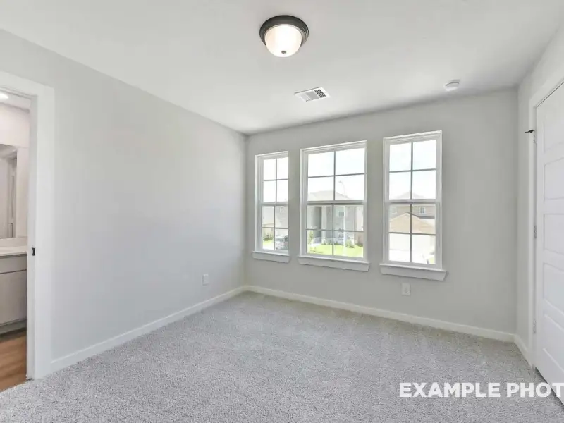 Spacious, unfurnished interior of a new home in Sundance Cove, Crosby (Image 26).