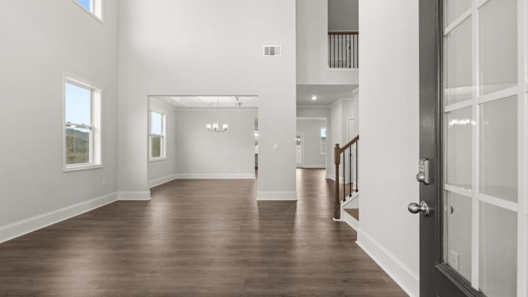 Spacious, unfurnished interior of a new home in Thalley Creek Estates, Cumming (Image 11).