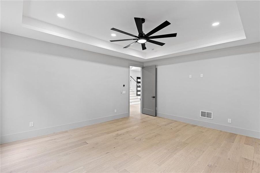 Spacious, unfurnished interior of a new home in , Lawrenceville (Image 63).