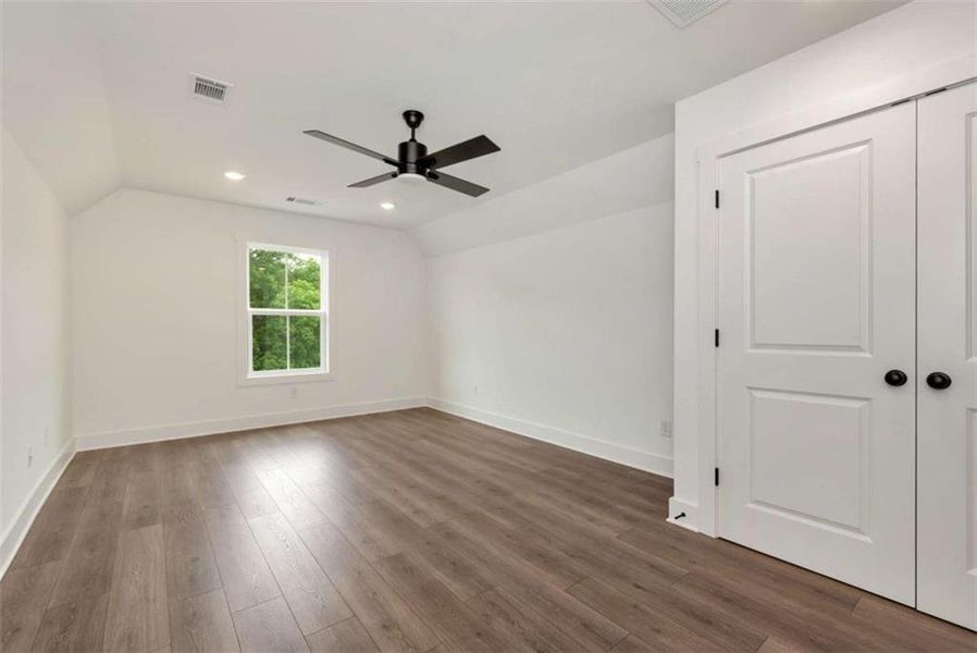 Spacious, unfurnished interior of a new home in , Maysville (Image 18).