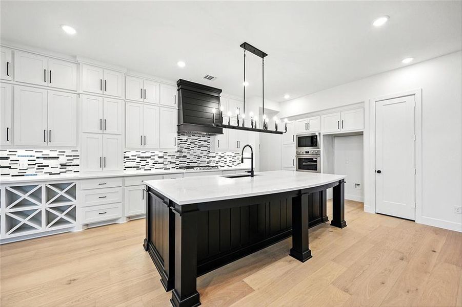 2720AmberLn220E007 2720AmberLn220E007