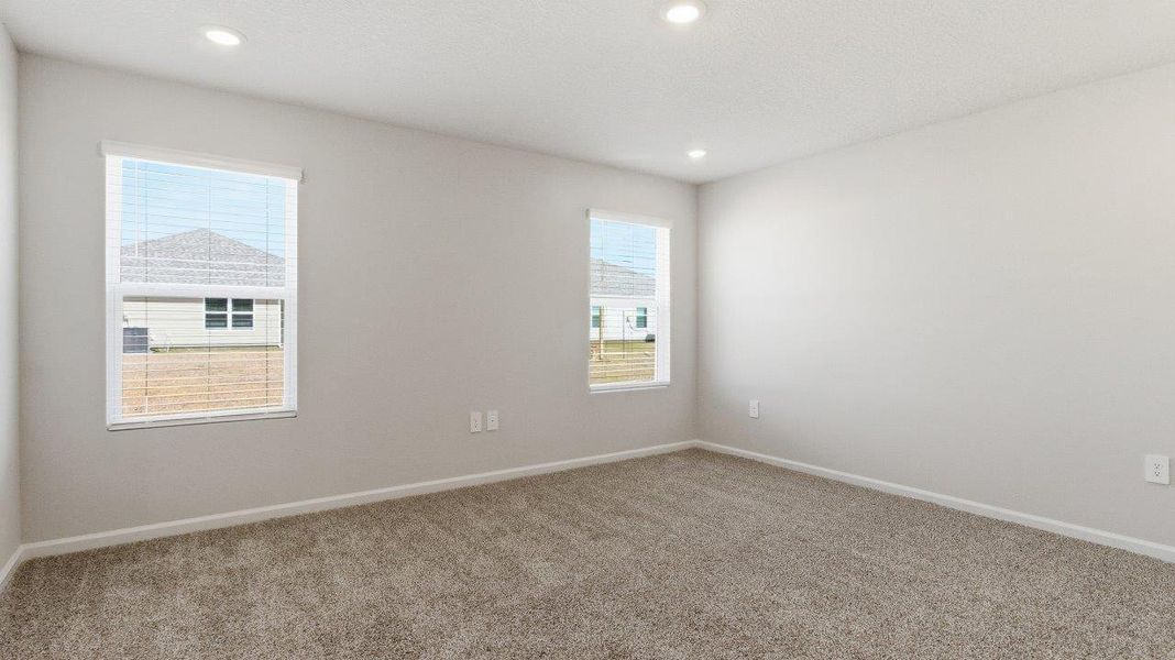 Spacious, unfurnished interior of a new home in Wesley Park, Crawfordville (Image 30).