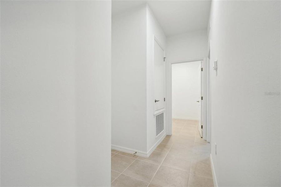 Spacious, unfurnished interior of a new home in Village at Windsor Reserve, Eagle Lake (Image 35). Spacious, unfurnished interior of a new home in Village at Windsor Reserve, Eagle Lake (Image 35).