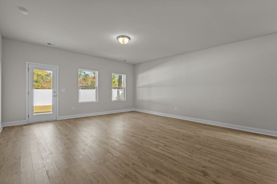 1,604sf New Home in Conway, SC. - Slide 22 1,604sf New Home in Conway, SC. - Slide 22