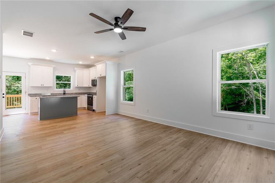 Spacious, unfurnished interior of a new home in , Gainesville (Image 17). Spacious, unfurnished interior of a new home in , Gainesville (Image 17).