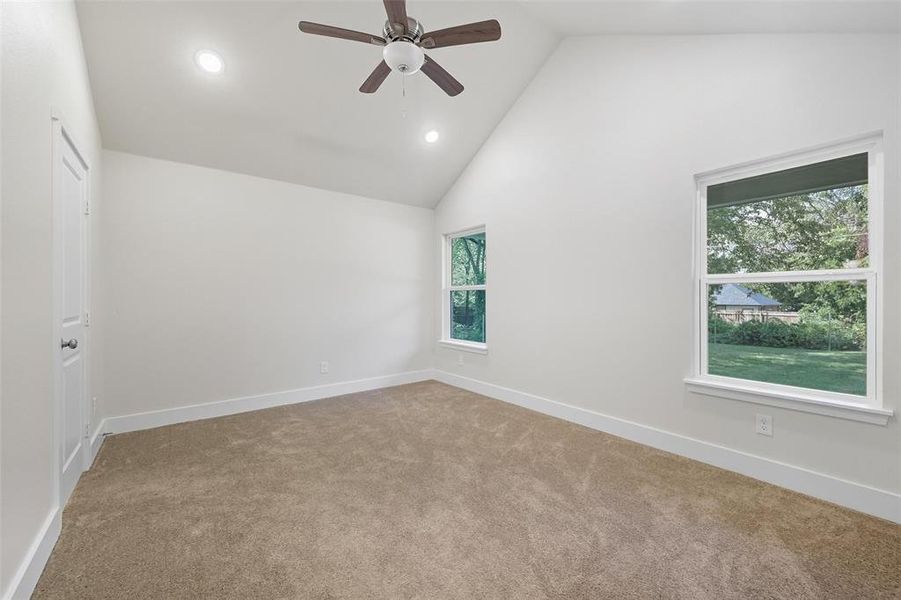 Spacious, unfurnished interior of a new home in , Denison (Image 9).