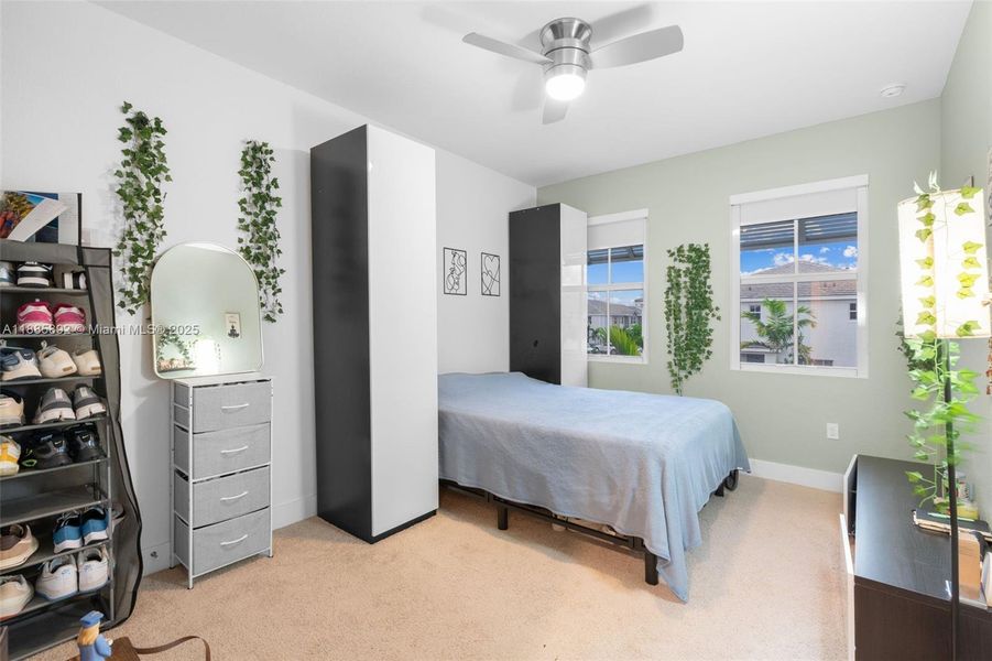 Furnished interior view inside a new home in , Pembroke Pines (Image 18).