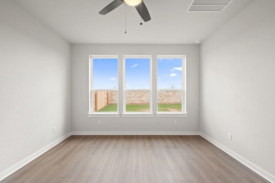 Spacious, unfurnished interior of a new home in Flora, Hutto (Image 20).