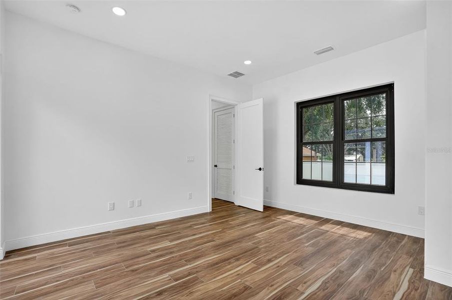 Spacious, unfurnished interior of a new home in , Wesley Chapel (Image 33). Spacious, unfurnished interior of a new home in , Wesley Chapel (Image 33).