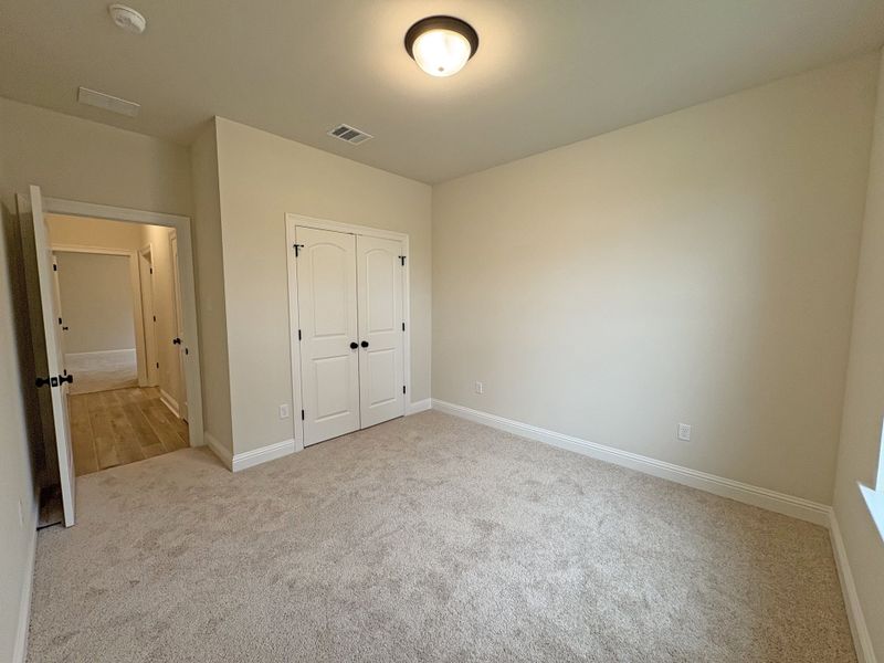 Spacious, unfurnished interior of a new home in Longleaf, Lumberton (Image 31).