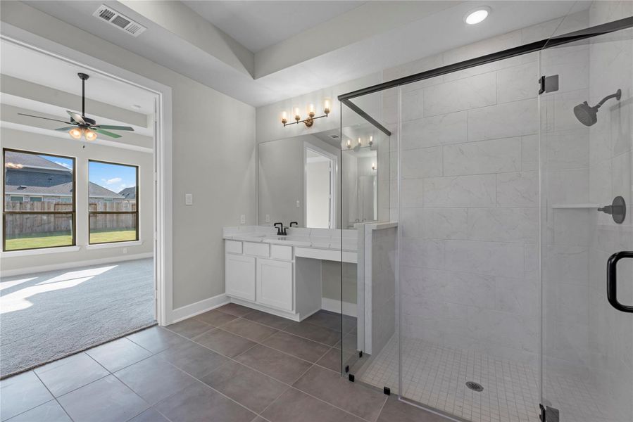 Furnished interior view inside a new home in Jordan Ranch – 60', Katy (Image 7).