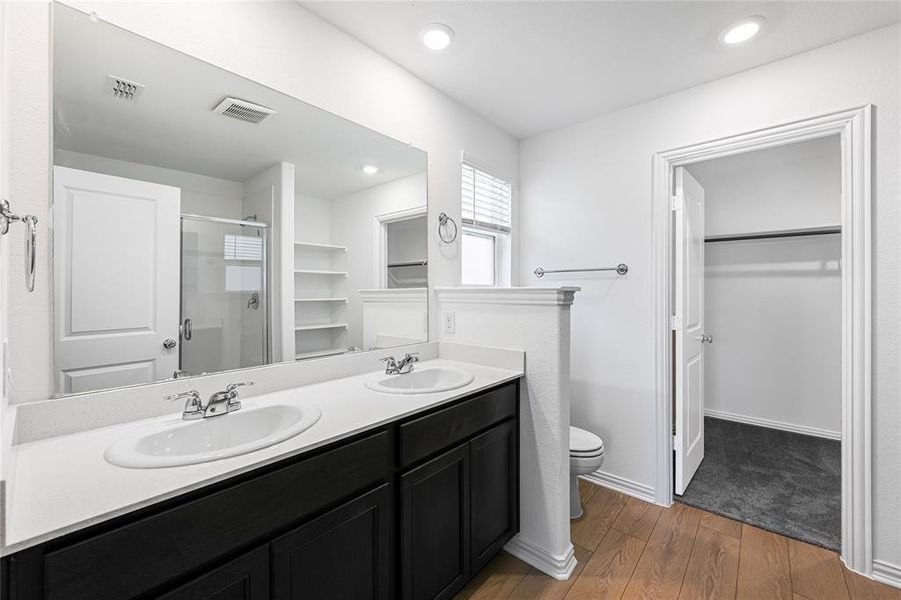 Furnished interior view inside a new home in River Ridge, Crandall (Image 10). Furnished interior view inside a new home in River Ridge, Crandall (Image 10).
