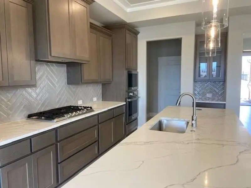 sales - 1908 Vittoria - spec - kitchen area 2