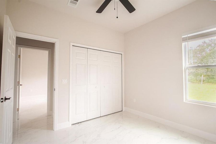 Spacious, unfurnished interior of a new home in , Kissimmee (Image 16).