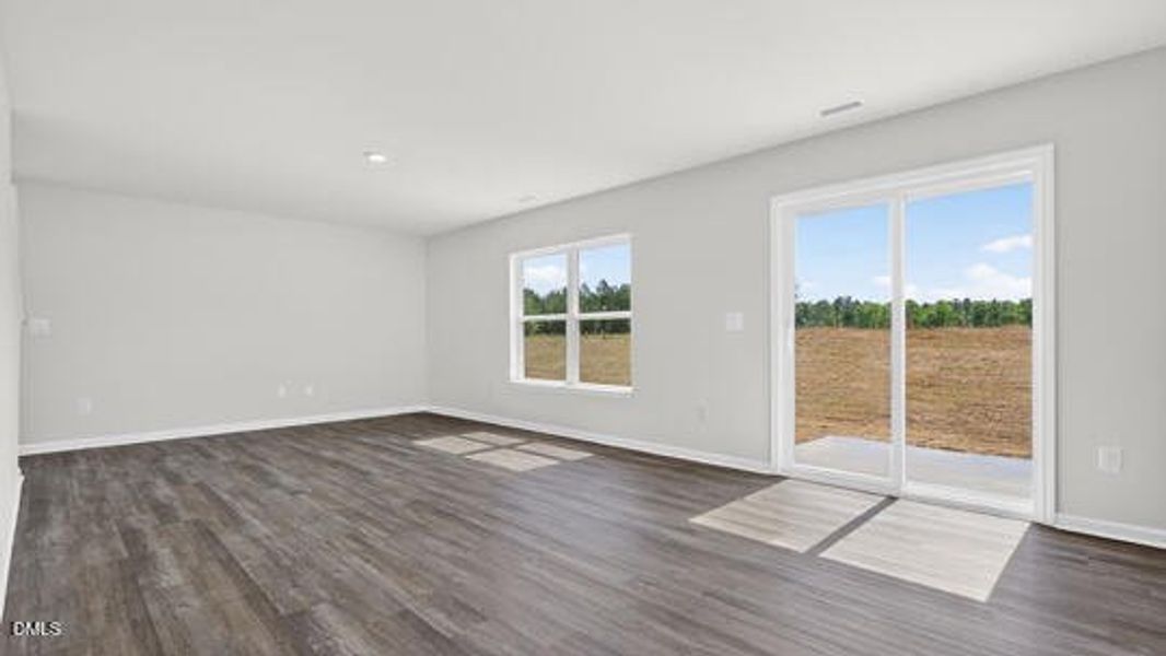 Mangum Farms_Penwell J_133_White_SPEC-00