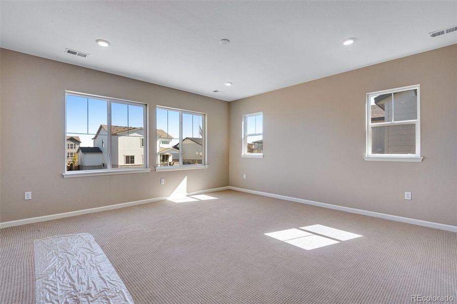 Image 39 of a home in Ensemble at The Aurora Highlands. Image 39 of a home in Ensemble at The Aurora Highlands.