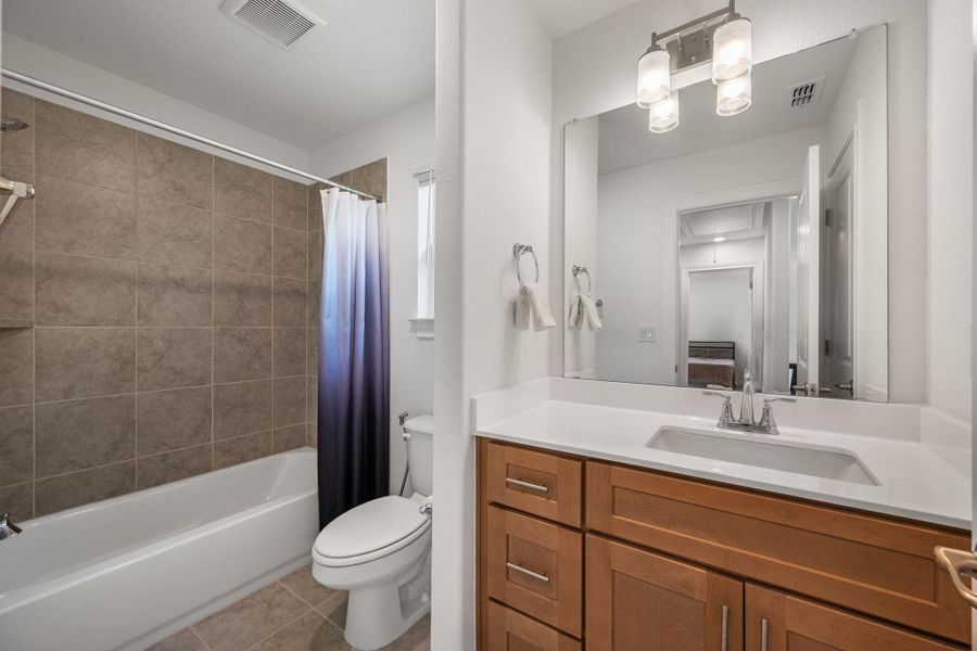 Furnished interior view inside a new home in Messinger Village, Austin (Image 12).