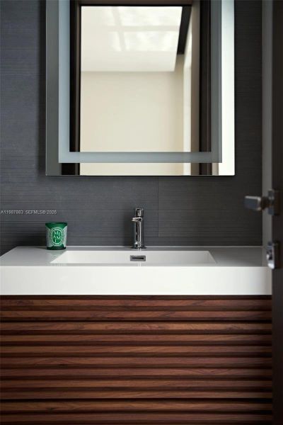 Close-up of interior finishes inside a home in , Pinecrest (Image 20).