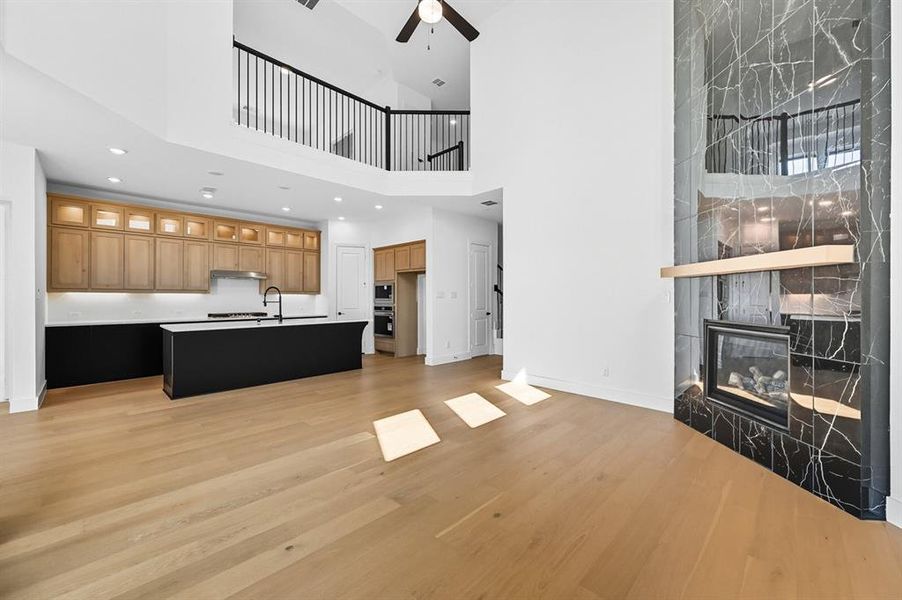 Spacious, unfurnished interior of a new home in Trinity Falls, McKinney (Image 26).