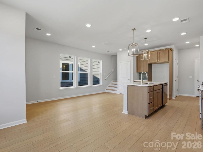 Open Floorplan!
