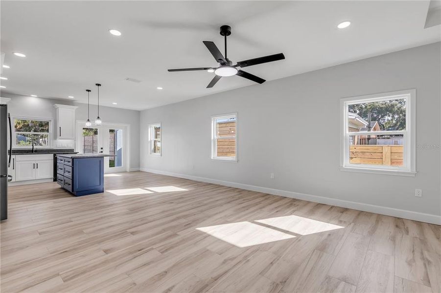 Spacious, unfurnished interior of a new home in , Oak Hill (Image 21).