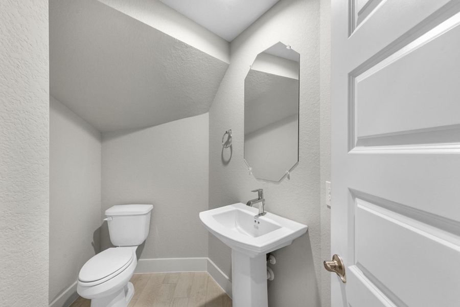 Furnished interior view inside a new home in Briarwood Crossing, Rosenberg (Image 16).