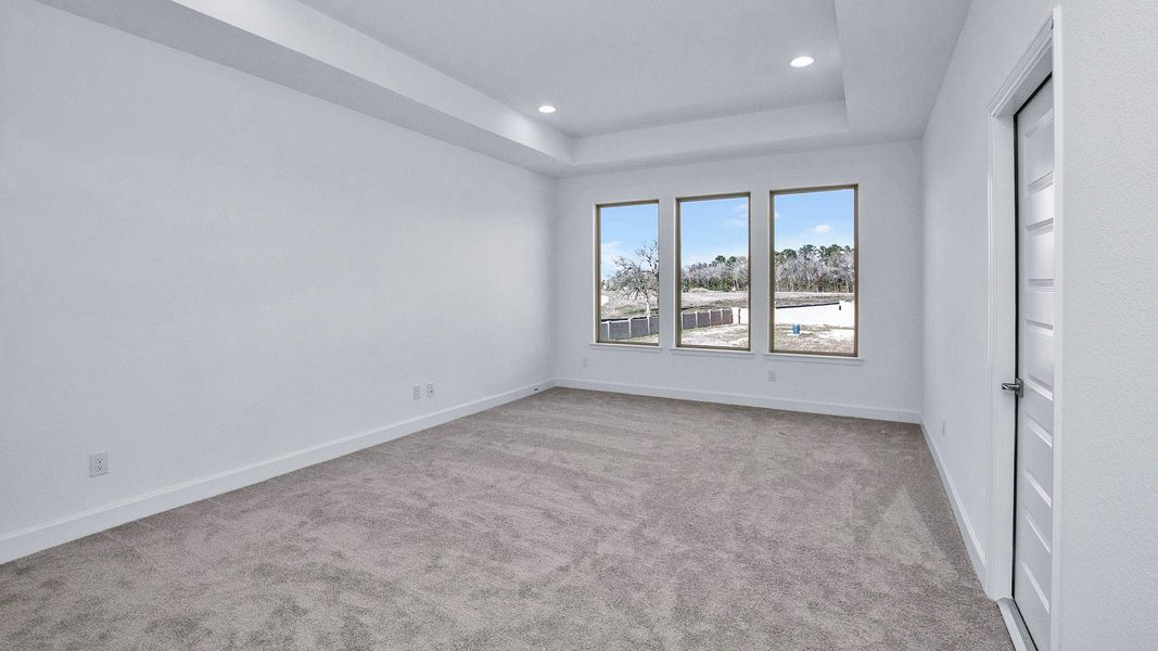 Spacious, unfurnished interior of a new home in Briarley 60', Montgomery (Image 8).