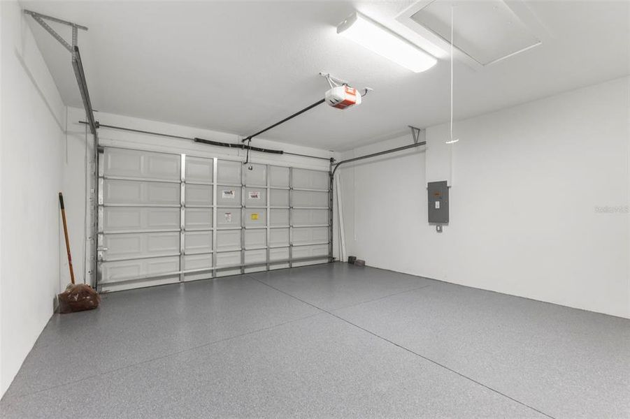 Spacious, unfurnished interior of a new home in , North Port (Image 33).