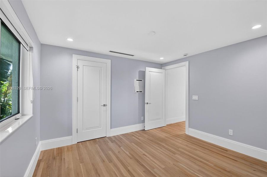 Spacious, unfurnished interior of a new home in , Lake Worth (Image 54).