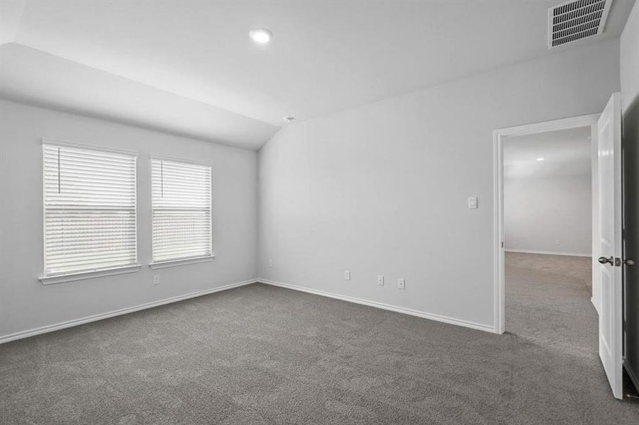 Spacious, unfurnished interior of a new home in , Fort Worth (Image 21).