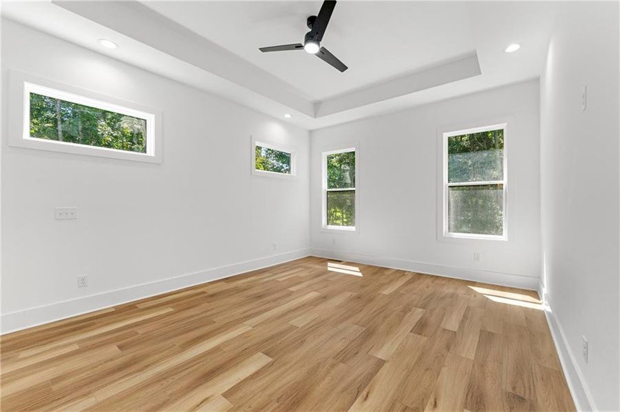 Spacious, unfurnished interior of a new home in , Jefferson (Image 29).