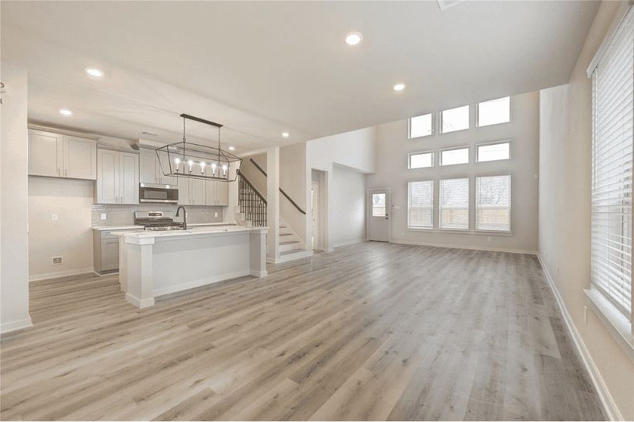 Representative furnished interior of a home built from the Christina 2516 D by Saratoga Homes in Kendall Lakes, Alvin (Image 6). Representative furnished interior of a home built from the Christina 2516 D by Saratoga Homes in Kendall Lakes, Alvin (Image 6).