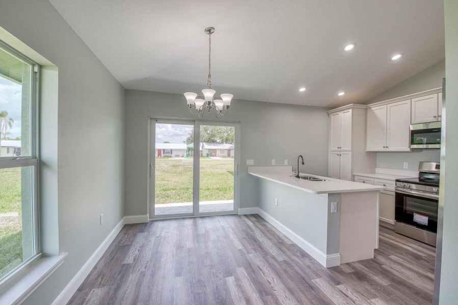 Spacious, unfurnished interior of a new home in , Okeechobee (Image 18).