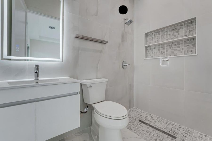 Furnished interior view inside a new home in , Lake Worth (Image 10).