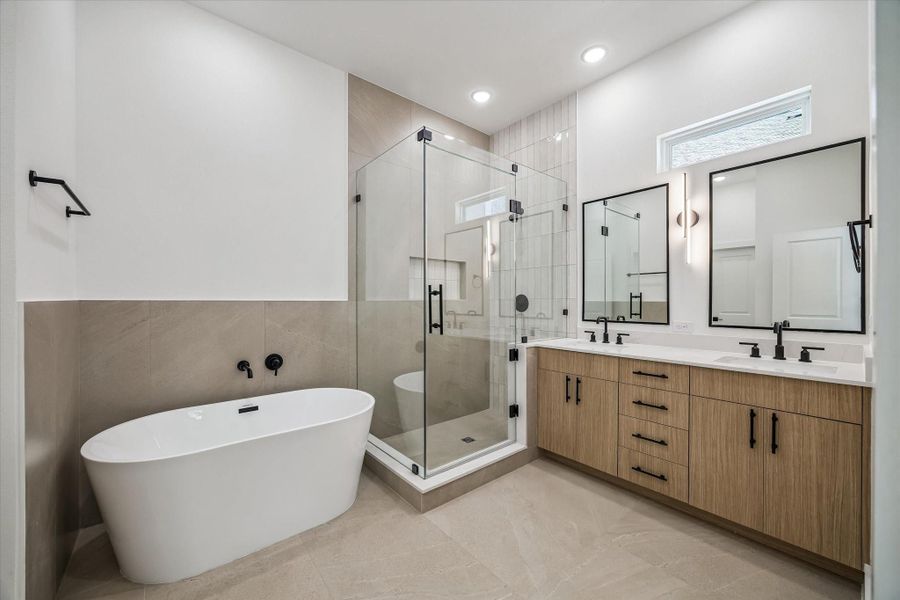 Furnished interior view inside a new home in , Houston (Image 7).