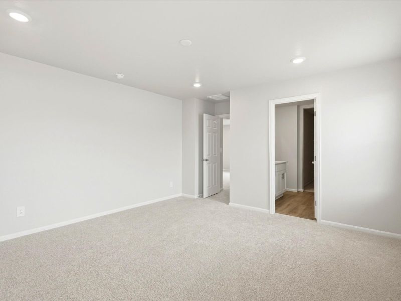 Spacious, unfurnished interior of a new home in Revere at Johnstown, Johnstown (Image 14).