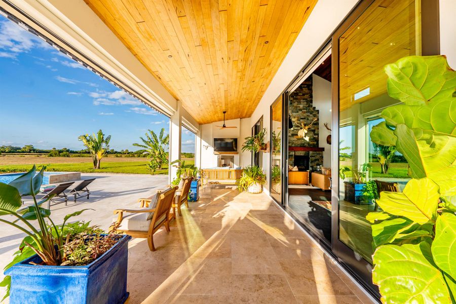 Spacious, unfurnished interior of a new home in , Okeechobee (Image 17).