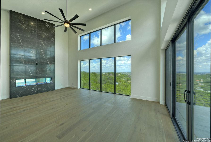 Spacious, unfurnished interior of a new home in , Canyon Lake (Image 23). Spacious, unfurnished interior of a new home in , Canyon Lake (Image 23).