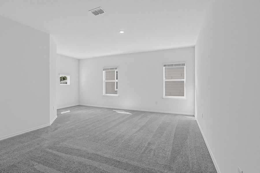 Spacious, unfurnished interior of a new home in Lochside, Mount Dora (Image 33).