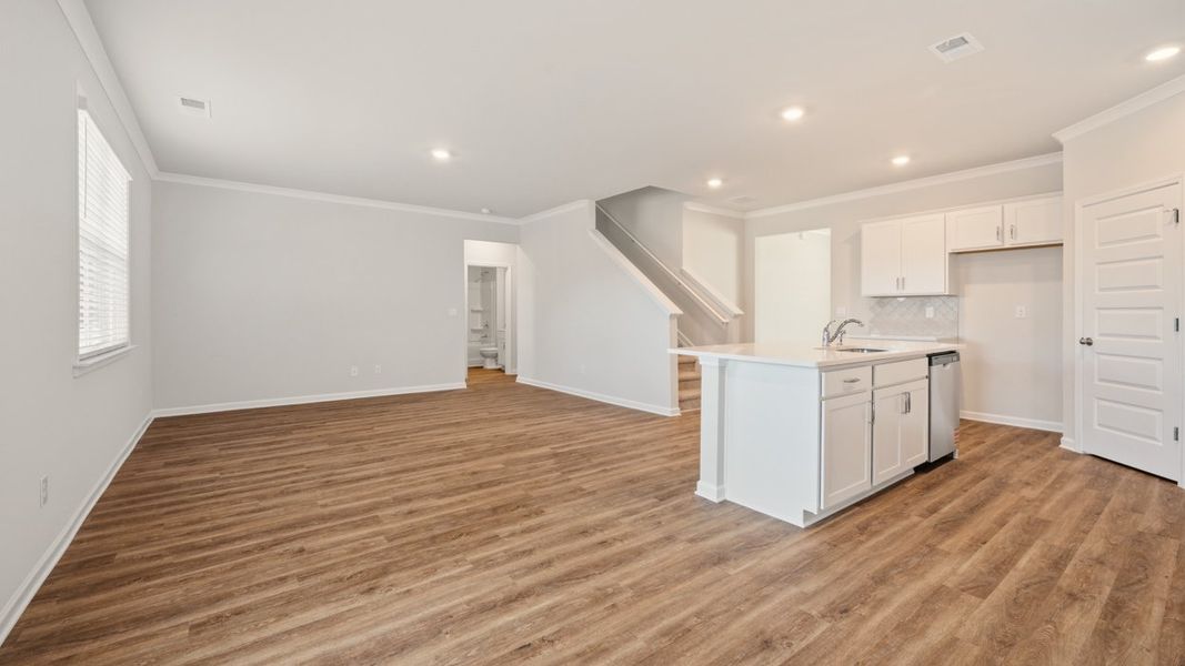 Spacious, unfurnished interior of a new home in Poplar Preserve, Newnan (Image 17).