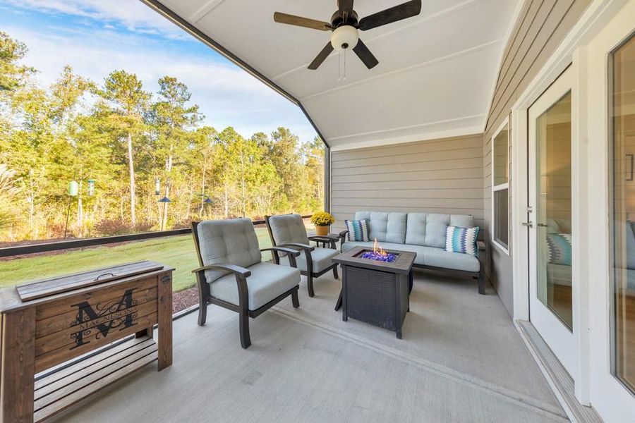 Exterior details and patio area of a home in Madeira, Acworth (Image 3).