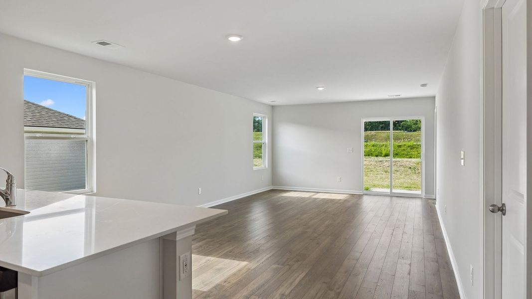 Spacious, unfurnished interior of a new home in Saddle Trace, Lewisburg (Image 22). Spacious, unfurnished interior of a new home in Saddle Trace, Lewisburg (Image 22).