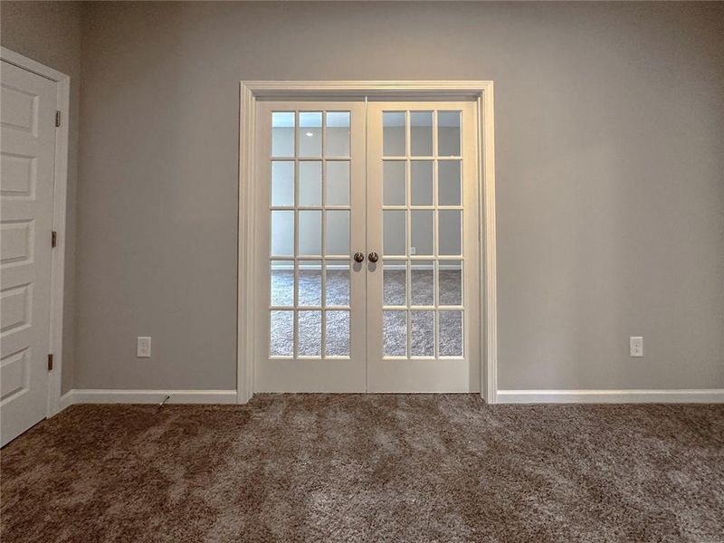 Spacious, unfurnished interior of a new home in Glen at Cave Springs, Douglasville (Image 28).