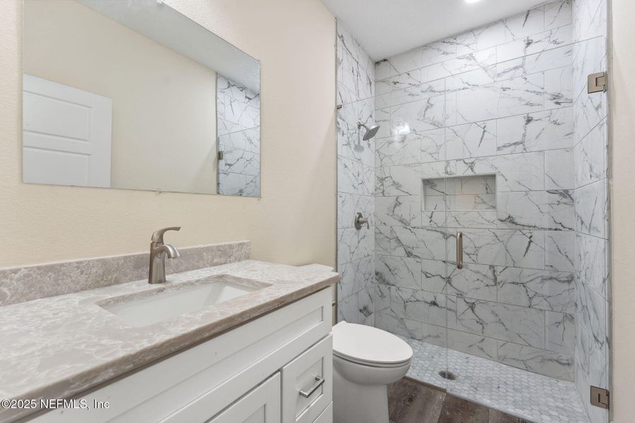 Furnished interior view inside a new home in , Jacksonville (Image 9).