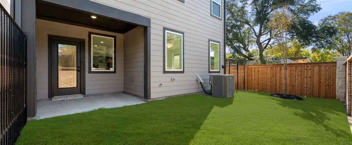 Small Fenced Backyard Small Fenced Backyard