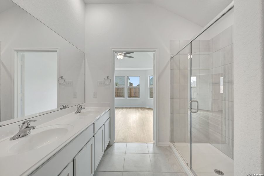 Furnished interior view inside a new home in Winding Brook, San Antonio (Image 9).