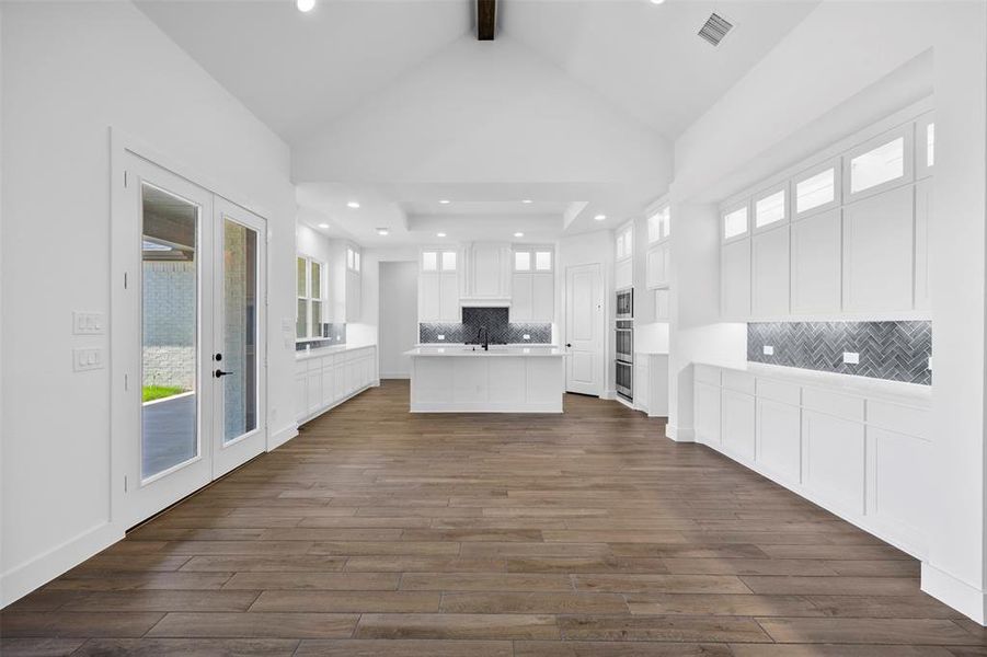 Spacious, unfurnished interior of a new home in , Waxahachie (Image 30).